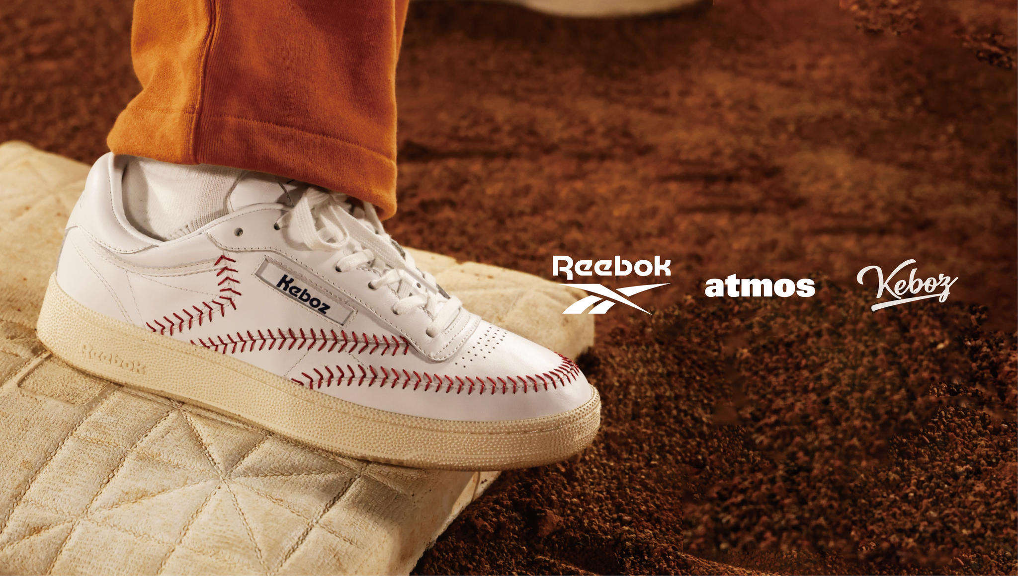 KMNZ マイ × Reebok コラボステッカー