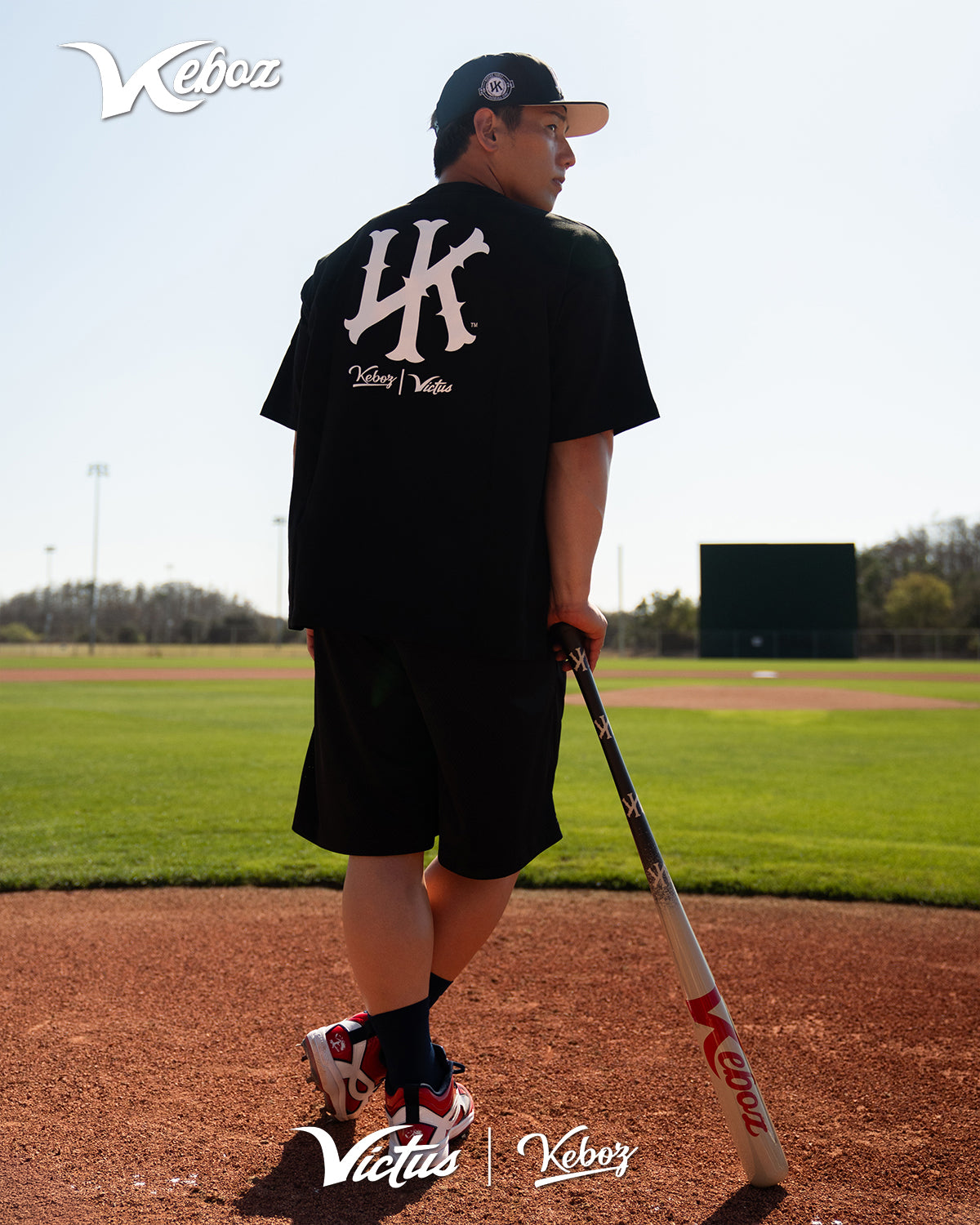 VICTUS × KEBOZ VK S/S TEE