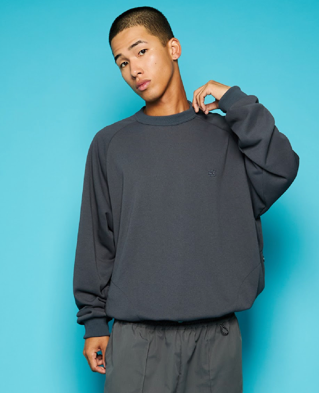 TECH SWEAT CREWNECK