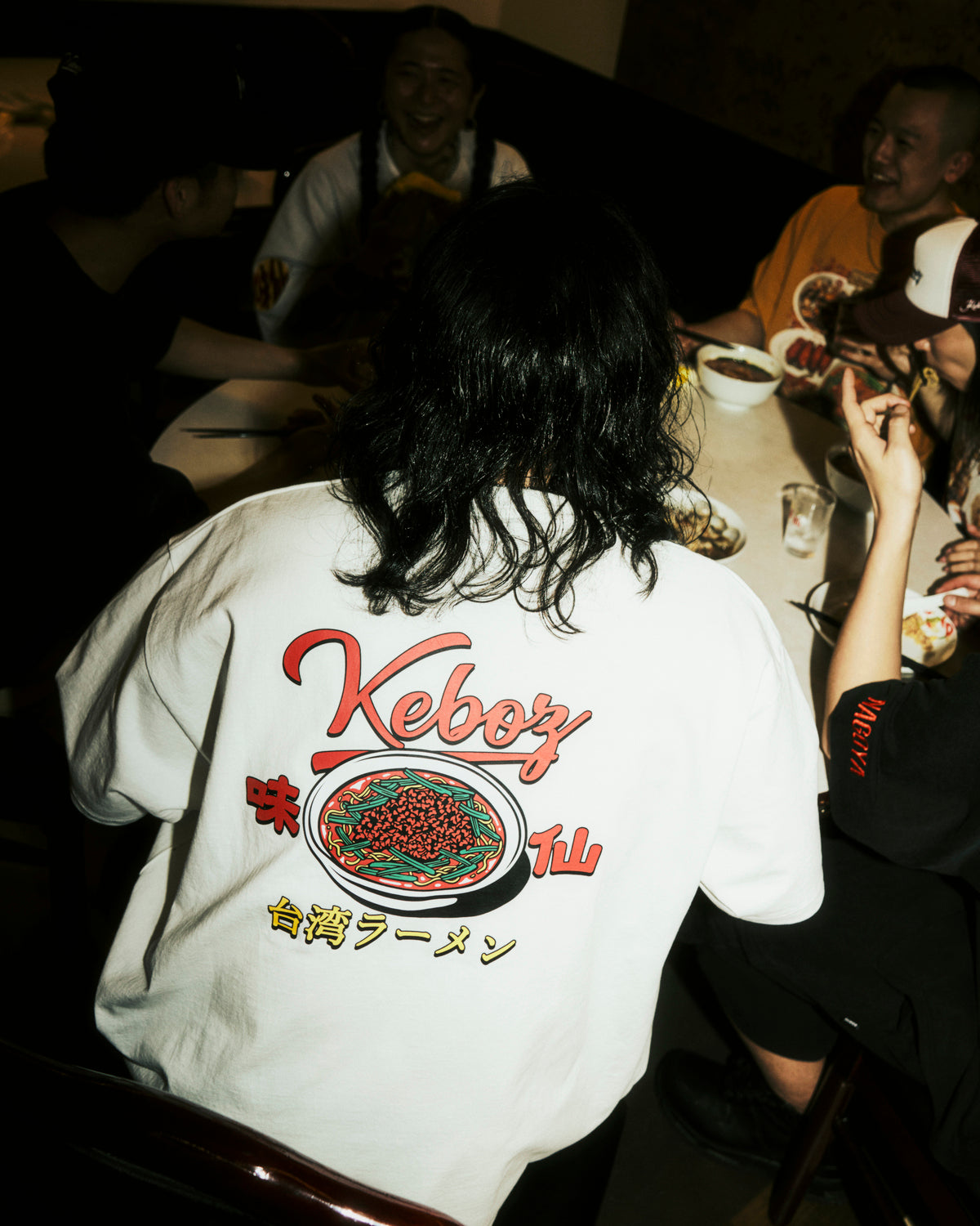 味仙 × KEBOZ 台湾ラーメン S/S TEE