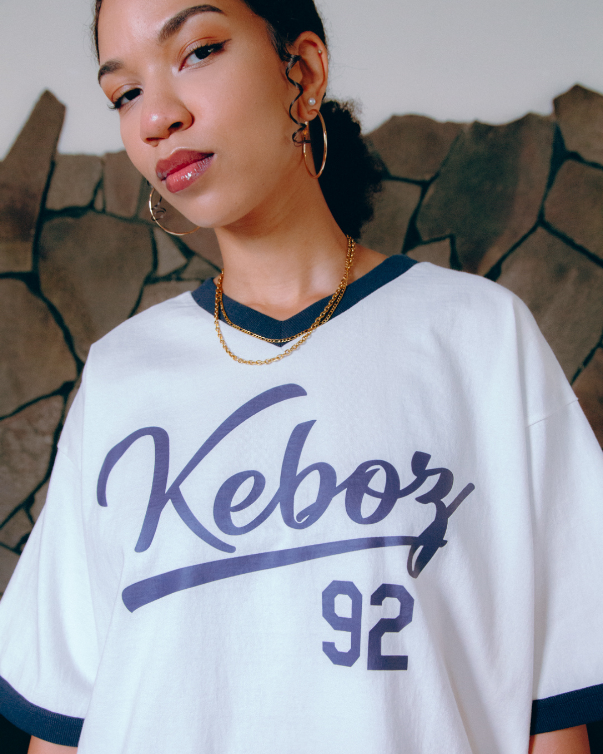 V92 RINGER S/S TEE