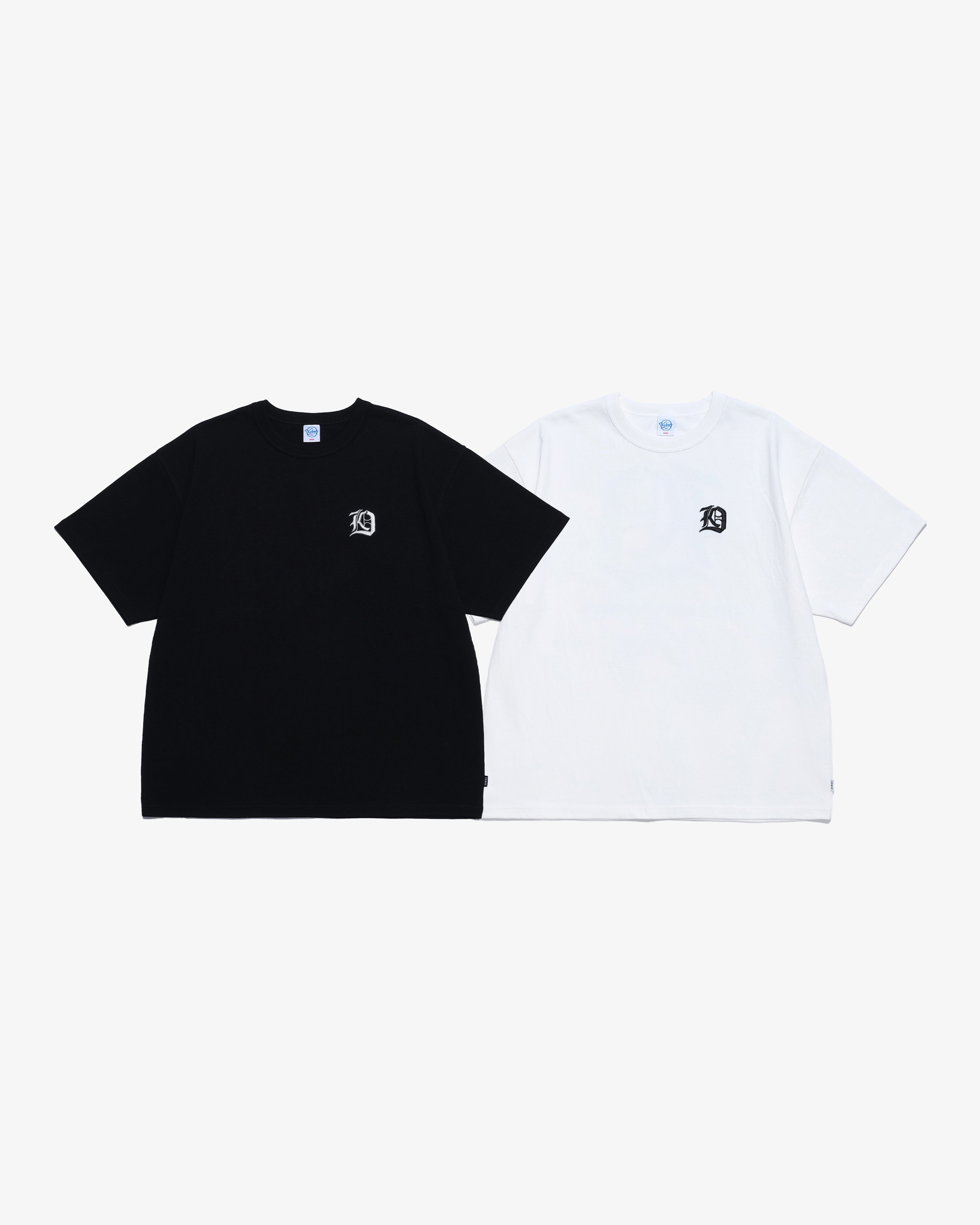 DREAMTEAM × KEBOZ LOGO S/S TEE