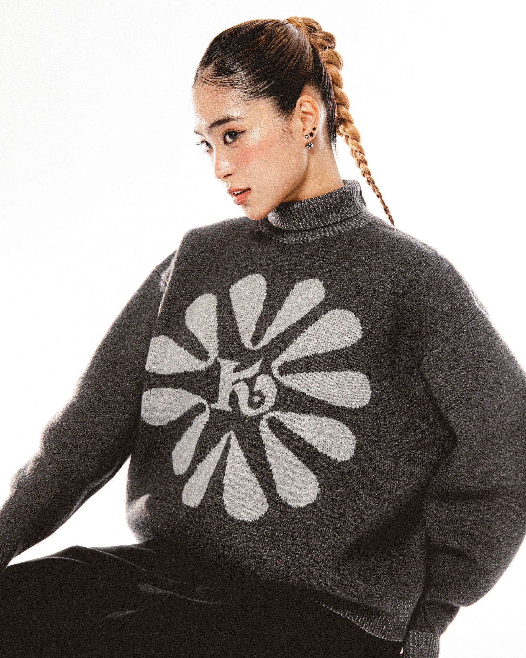 BLOOM LOGO KNIT