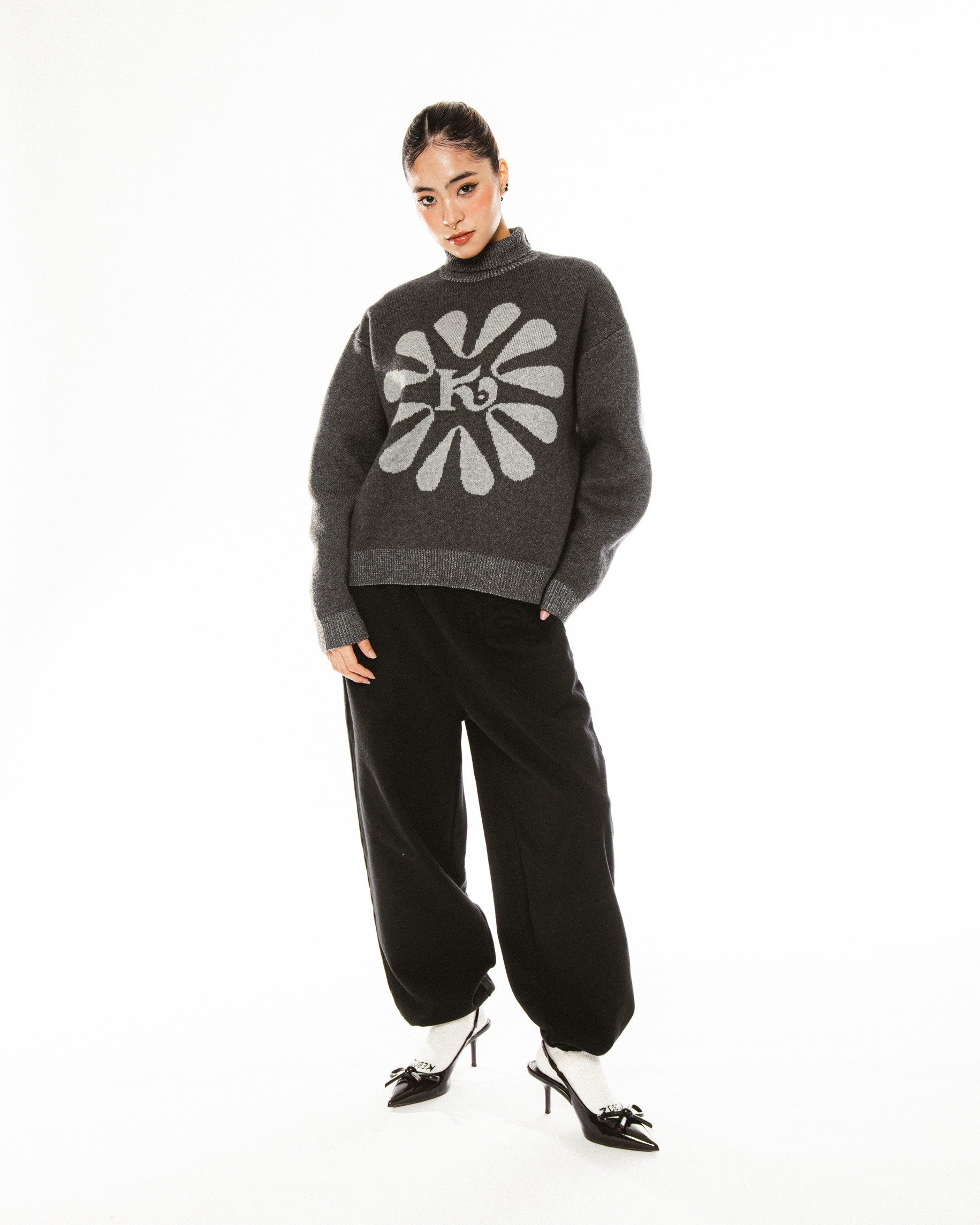 BLOOM LOGO KNIT