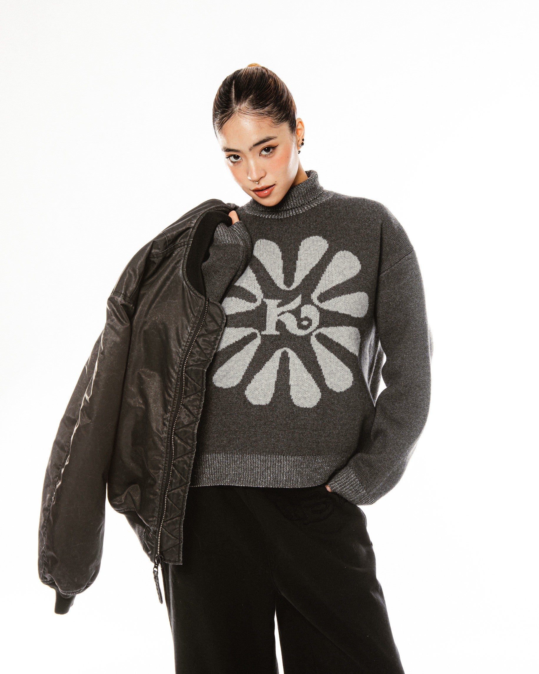BLOOM LOGO KNIT