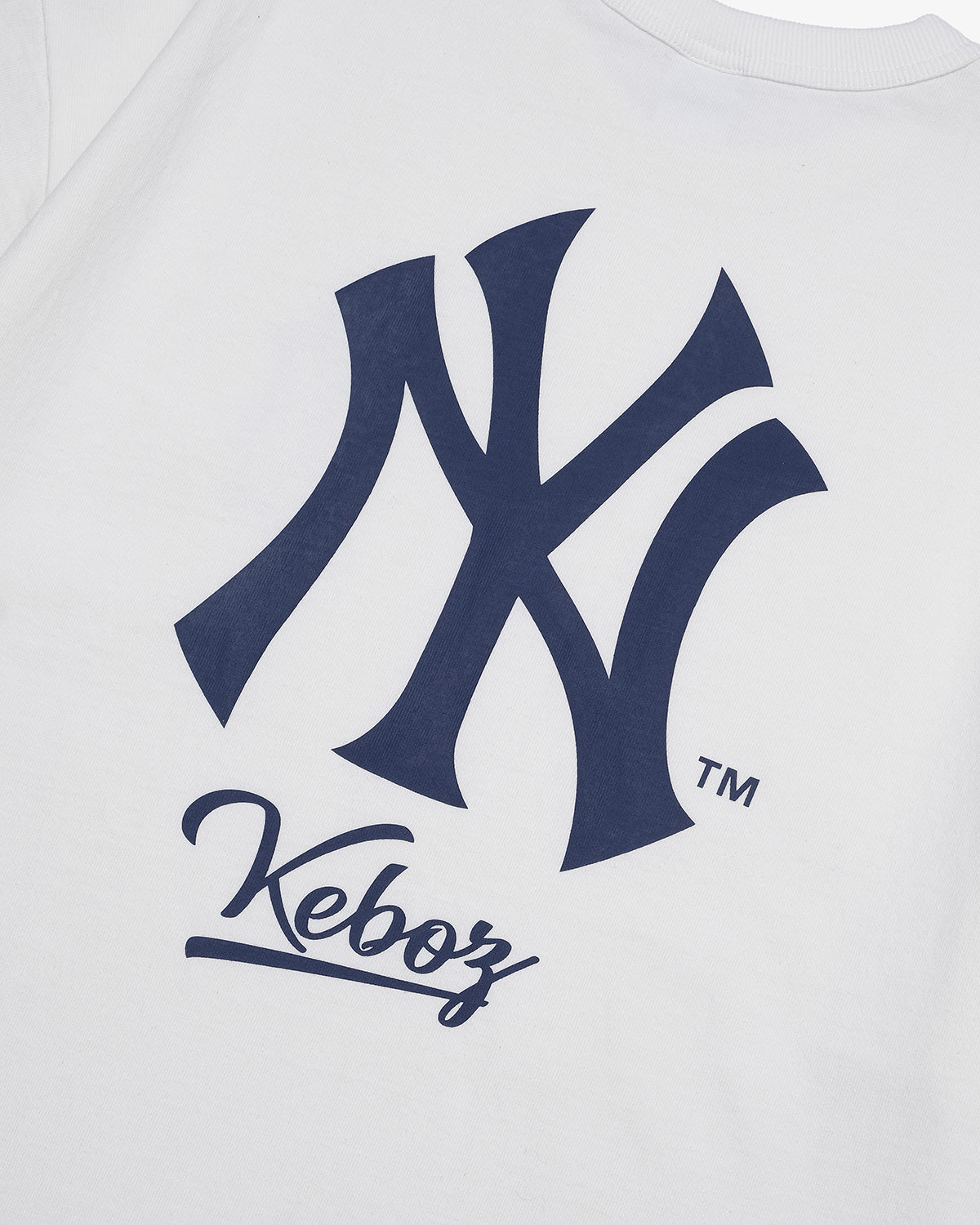 KEBOZ × MLB NEW YORK YANKEES LOGO S/S TEE