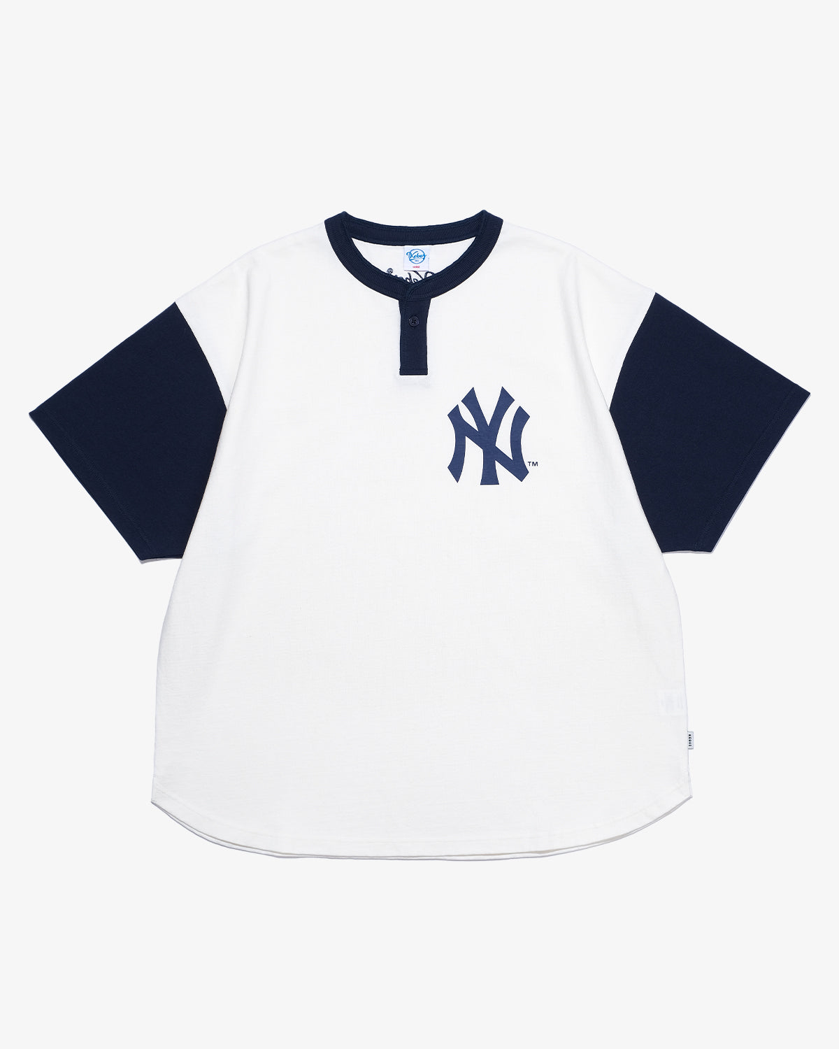 KEBOZ × MLB NEW YORK YANKEES ROUND HEM HENLEY NECK S/S TEE