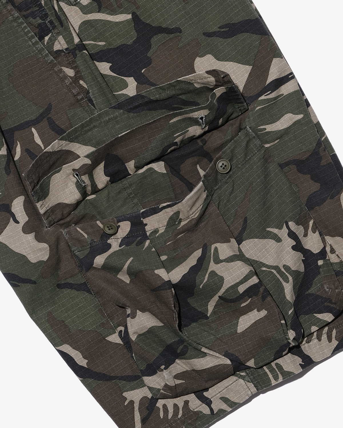 CAMO CARGO SHORTS
