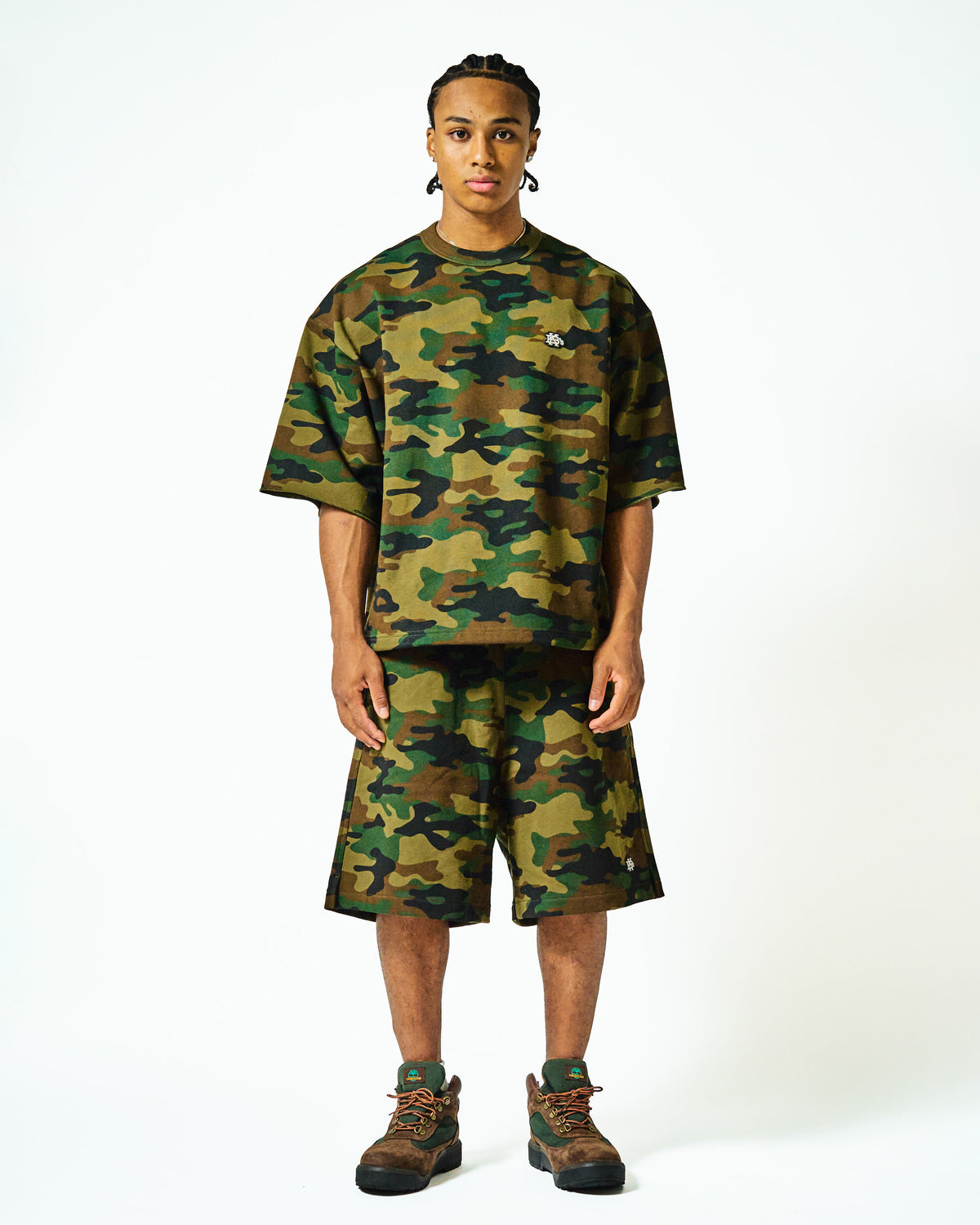EFG WAPPEN SWEAT SHORTS