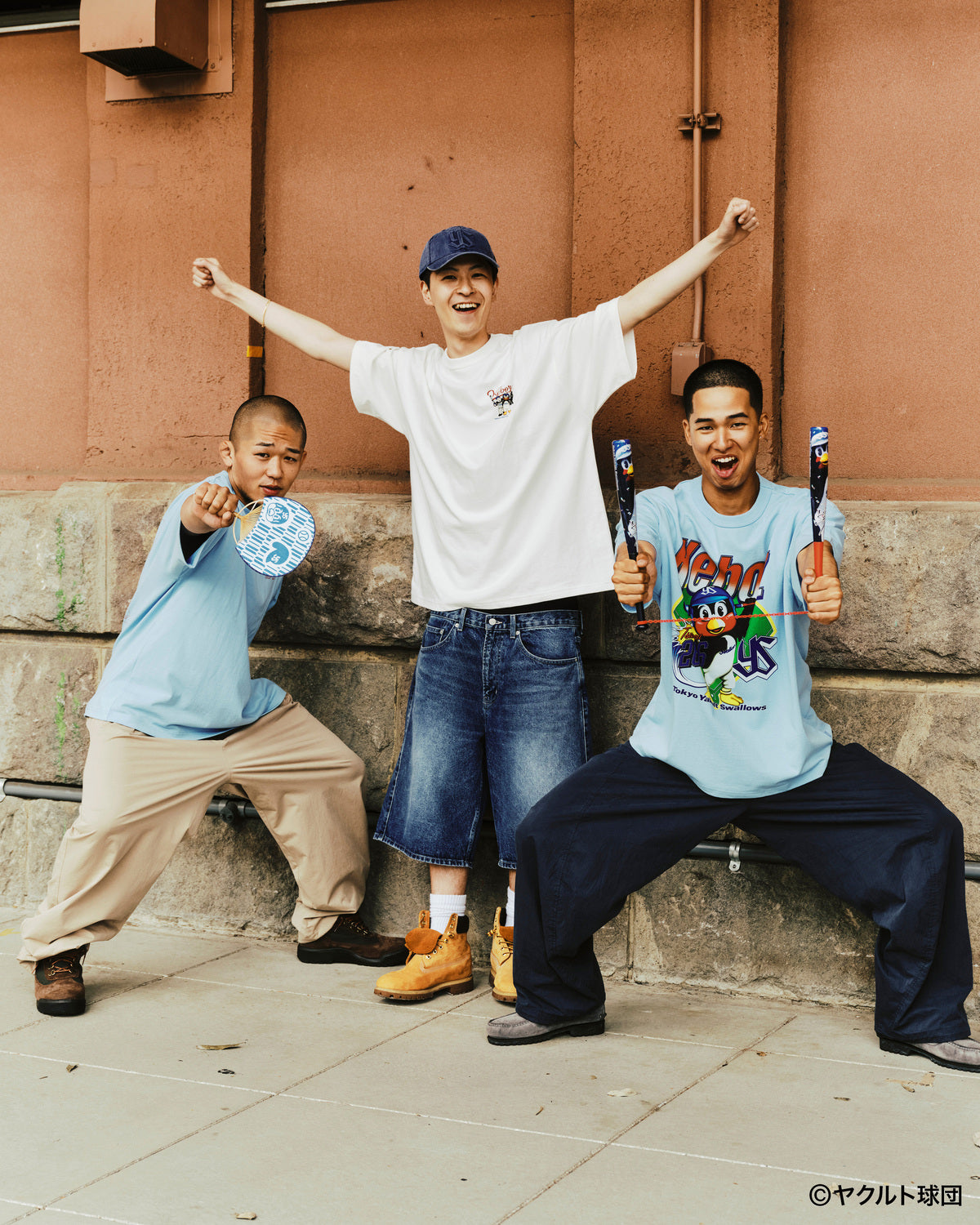 SWALLOWS × KEBOZ TSUBAKUROU FRIENDS S/S TEE
