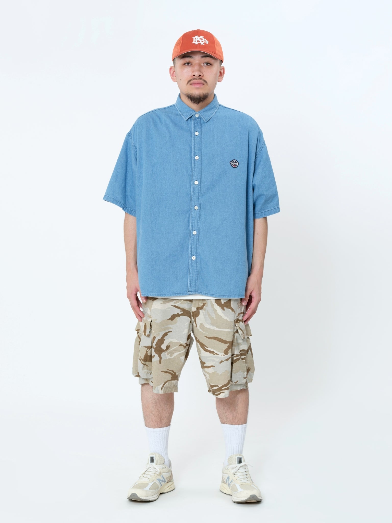 H: 175cm / SIZE: L