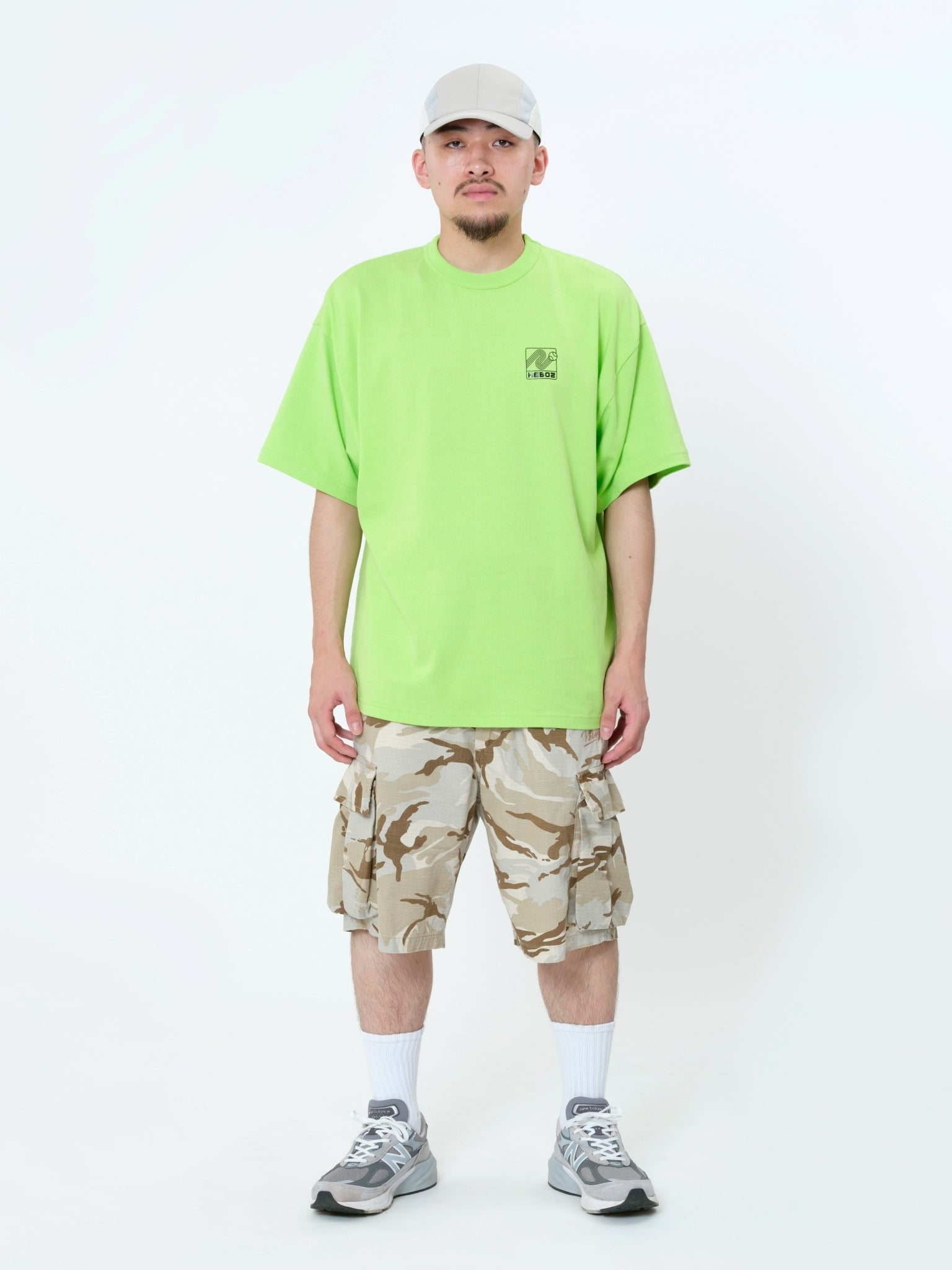 H: 175cm / SIZE: L