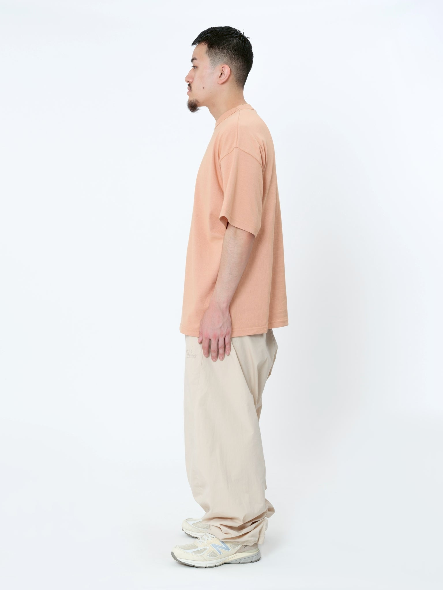 H: 175cm / SIZE: L
