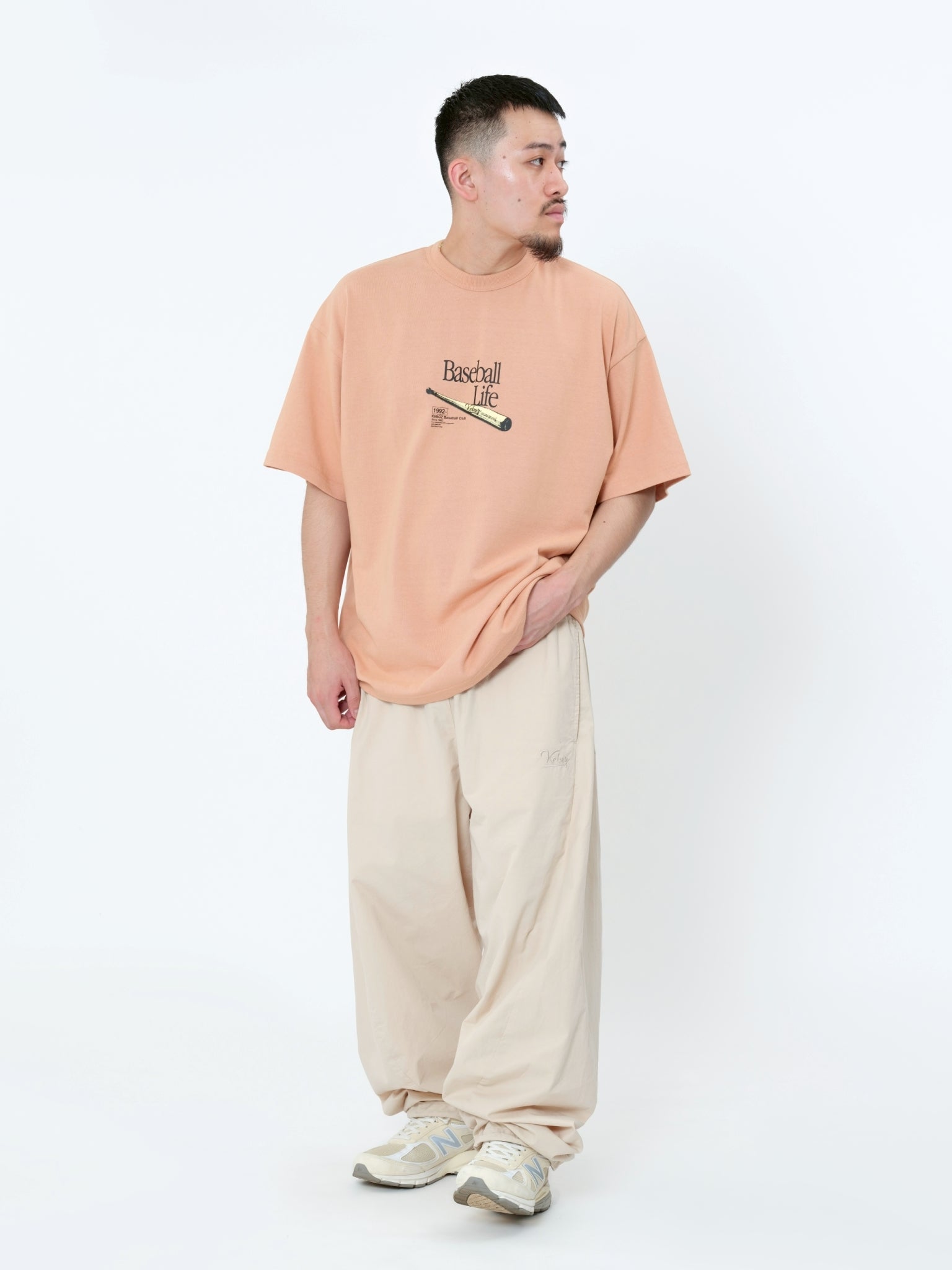 H: 175cm / SIZE: L