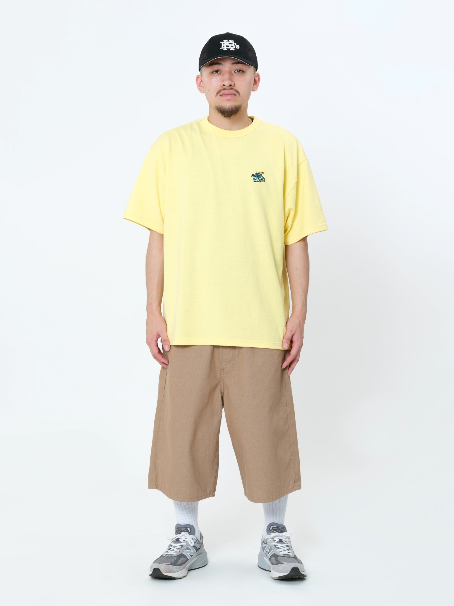H: 175cm / SIZE: L