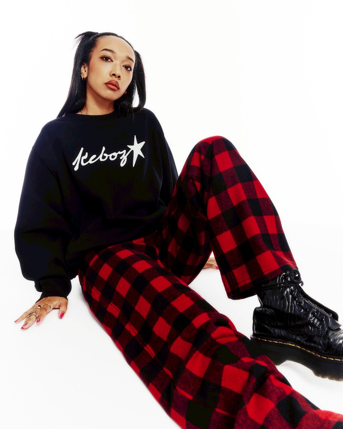 STARTRIP CREWNECK