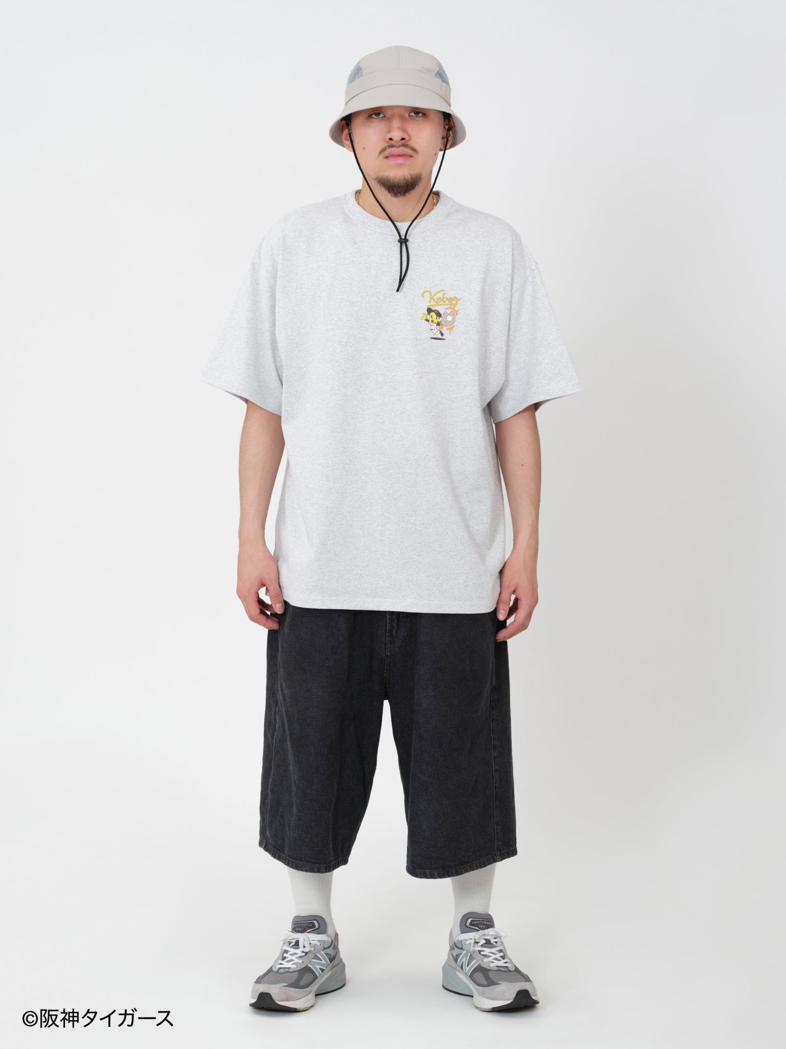 H: 175cm / SIZE: L