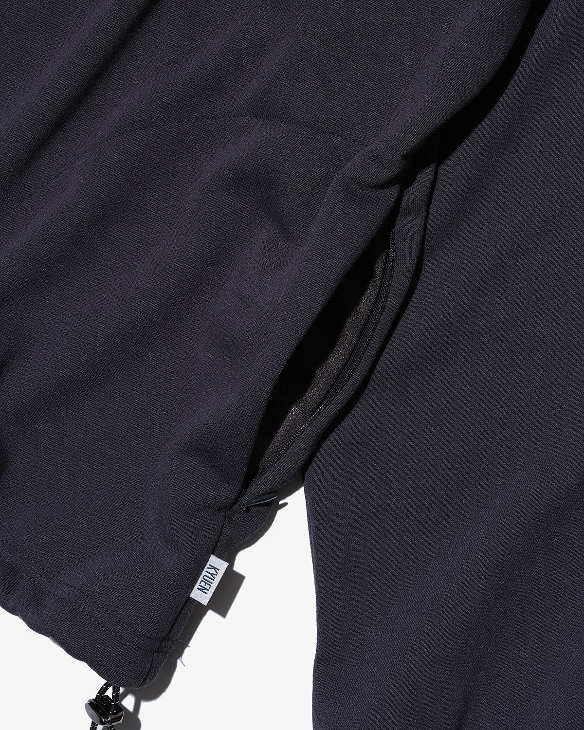 TECH SWEAT CREWNECK