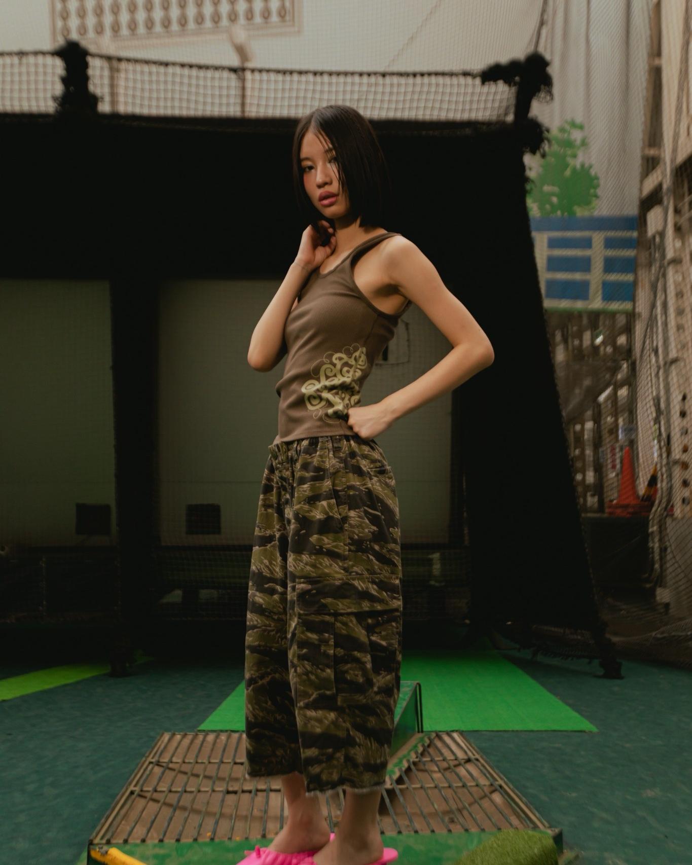 TIGER VEIL SHORTS