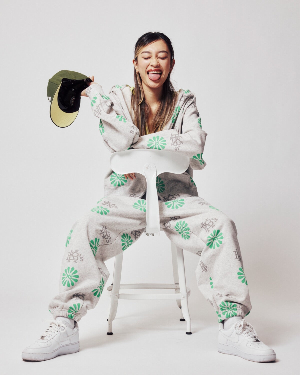 EFG BLOOM SWEAT PANTS