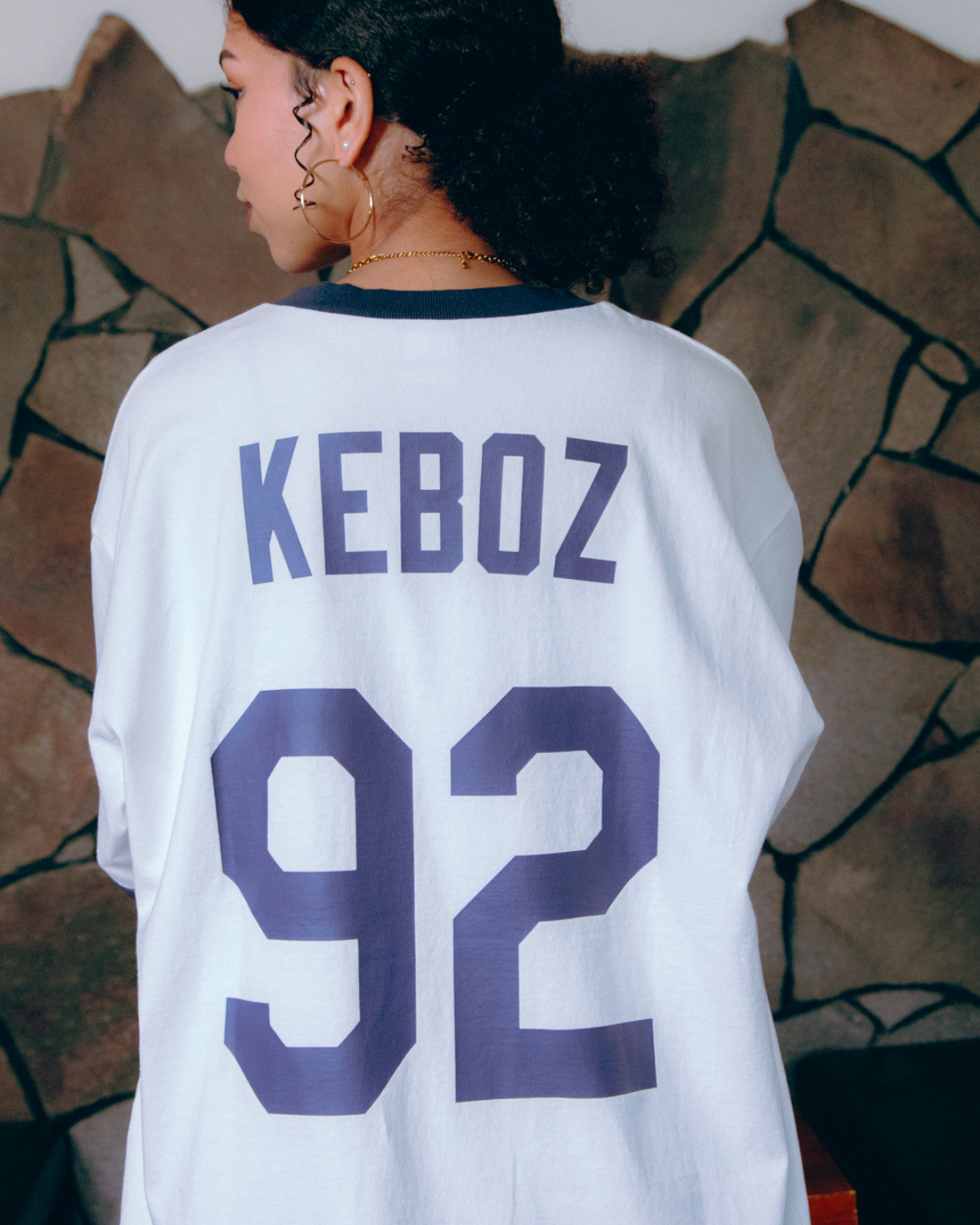 V92 RINGER S/S TEE