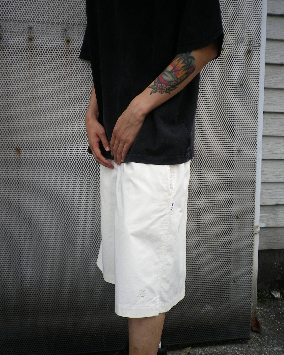 LIGHT COTTON WIDE FIT EASY SHORTS