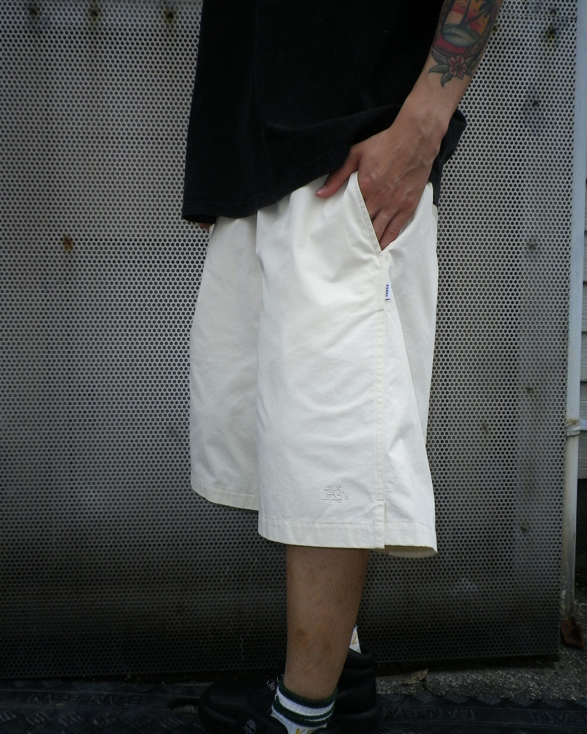 LIGHT COTTON WIDE FIT EASY SHORTS