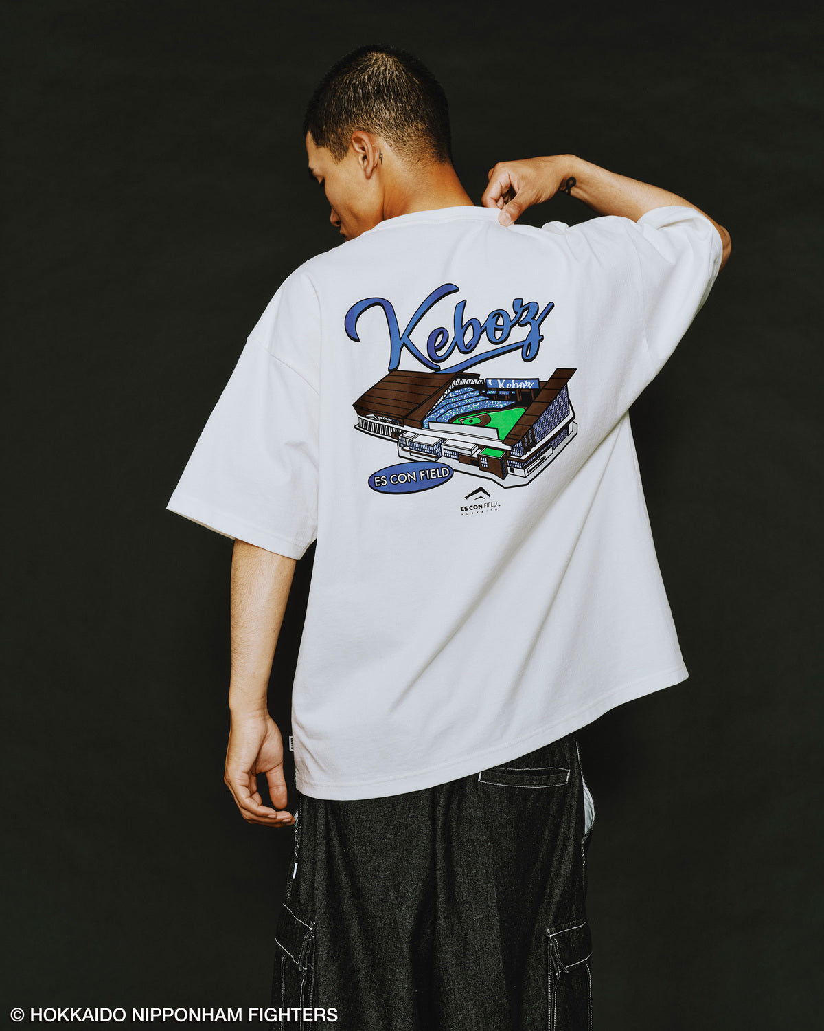 FIGHTERS × KEBOZ ES CON FIELD S/S TEE