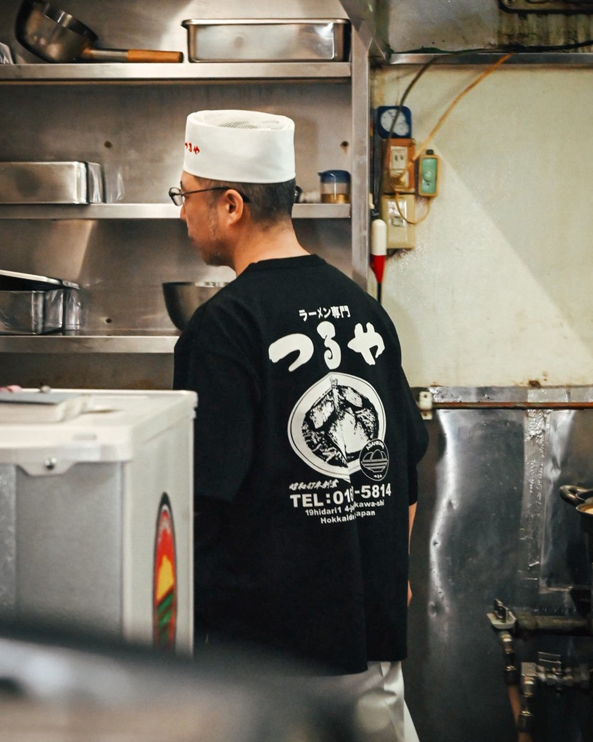 つるや × KEBOZ RAMEN S/S TEE