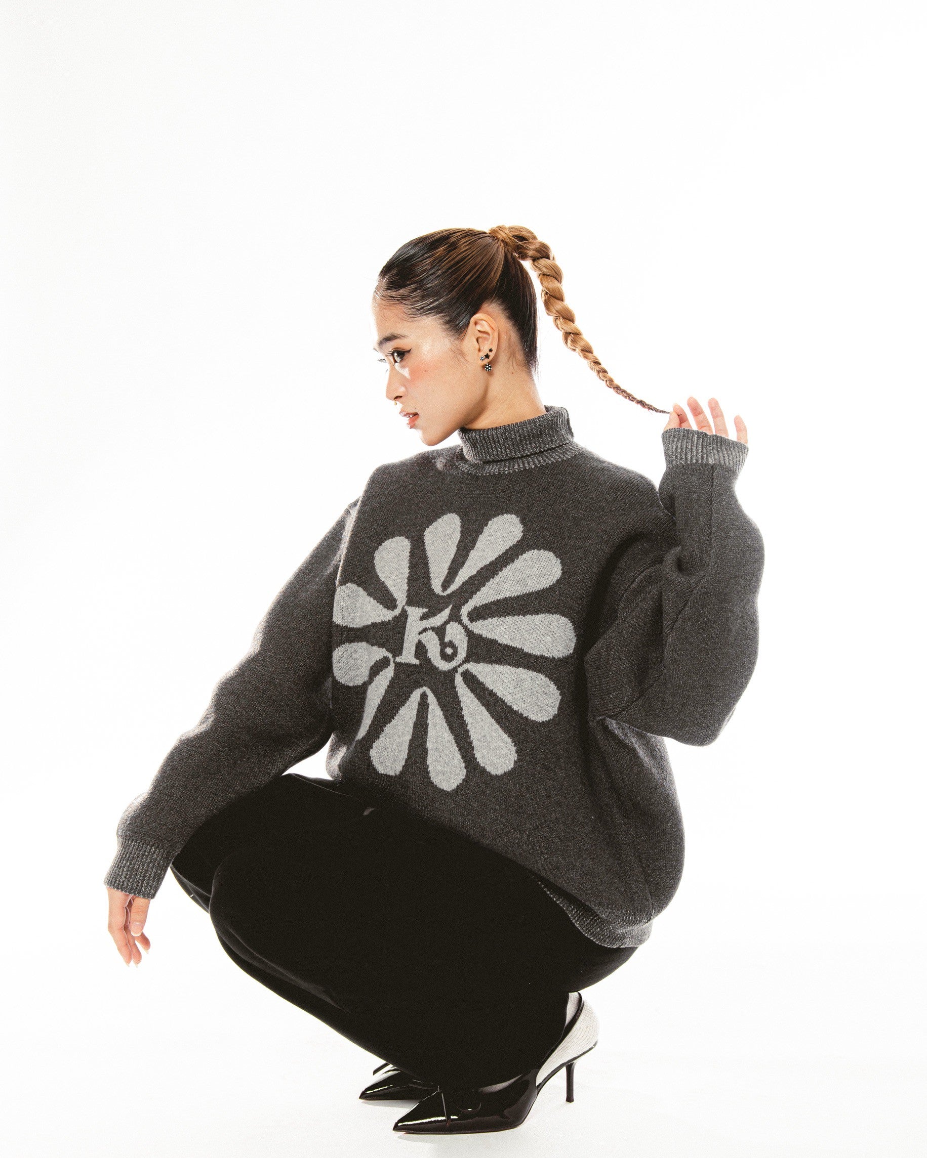 BLOOM LOGO KNIT