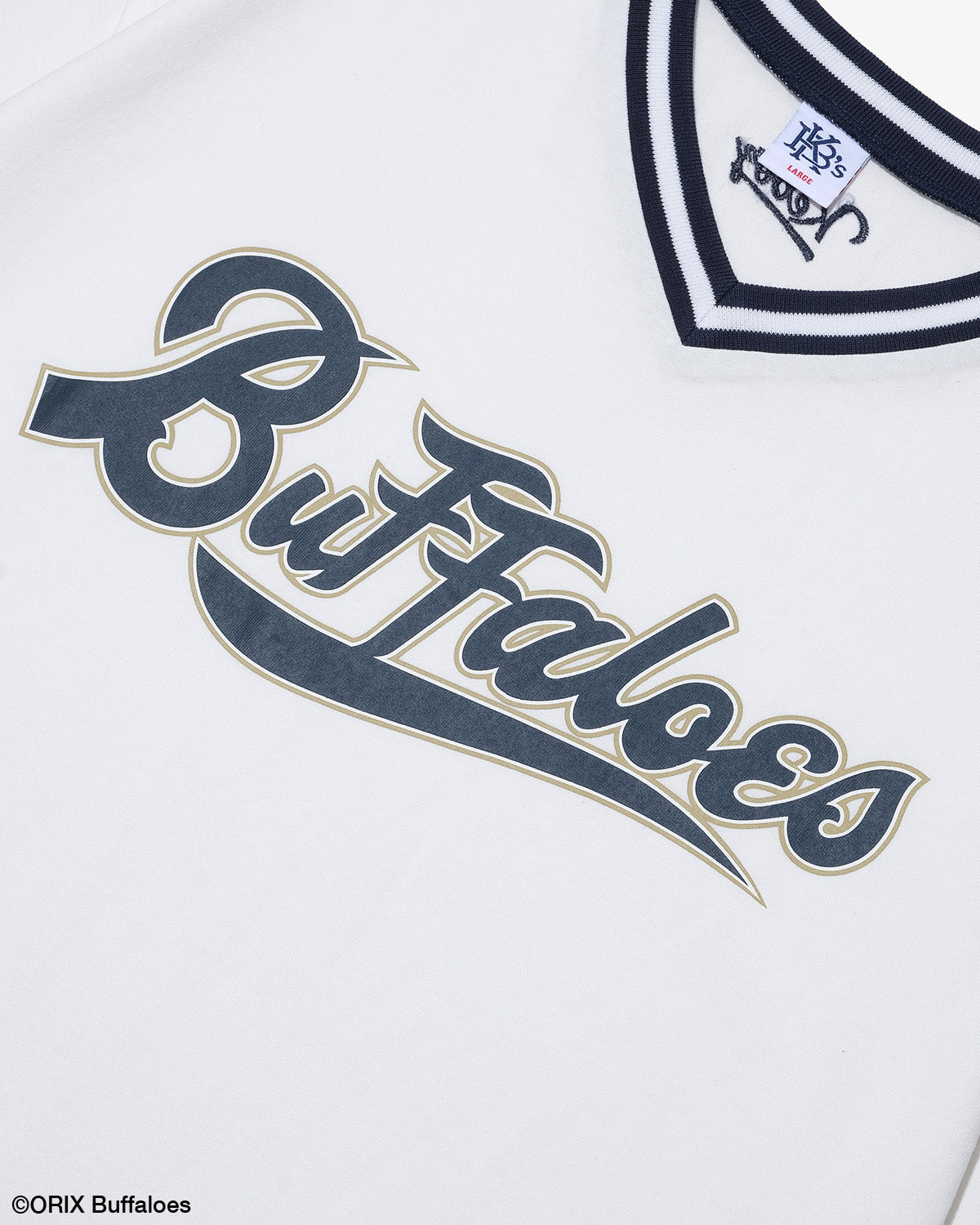 BUFFALOES × KEBOZ V NECK S/S TEE