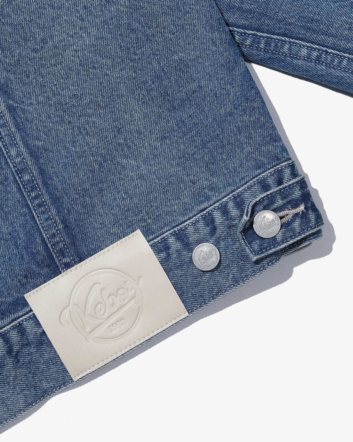 DAMAGED DENIM JACKET