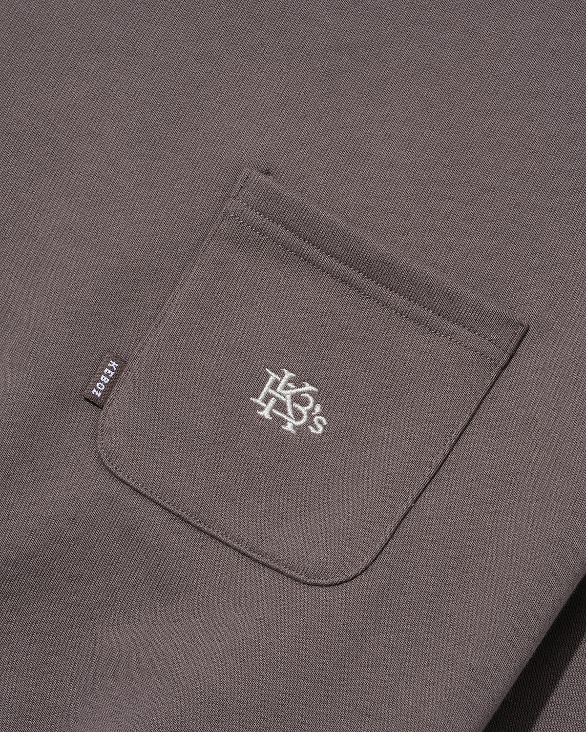 SMALL EFG POCKET CROPPED CREWNECK