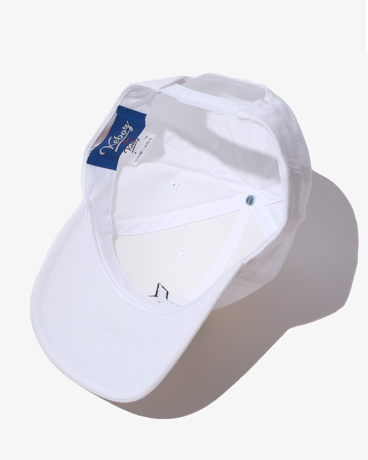 MKT CURVED VISOR SNAPBACK CAP