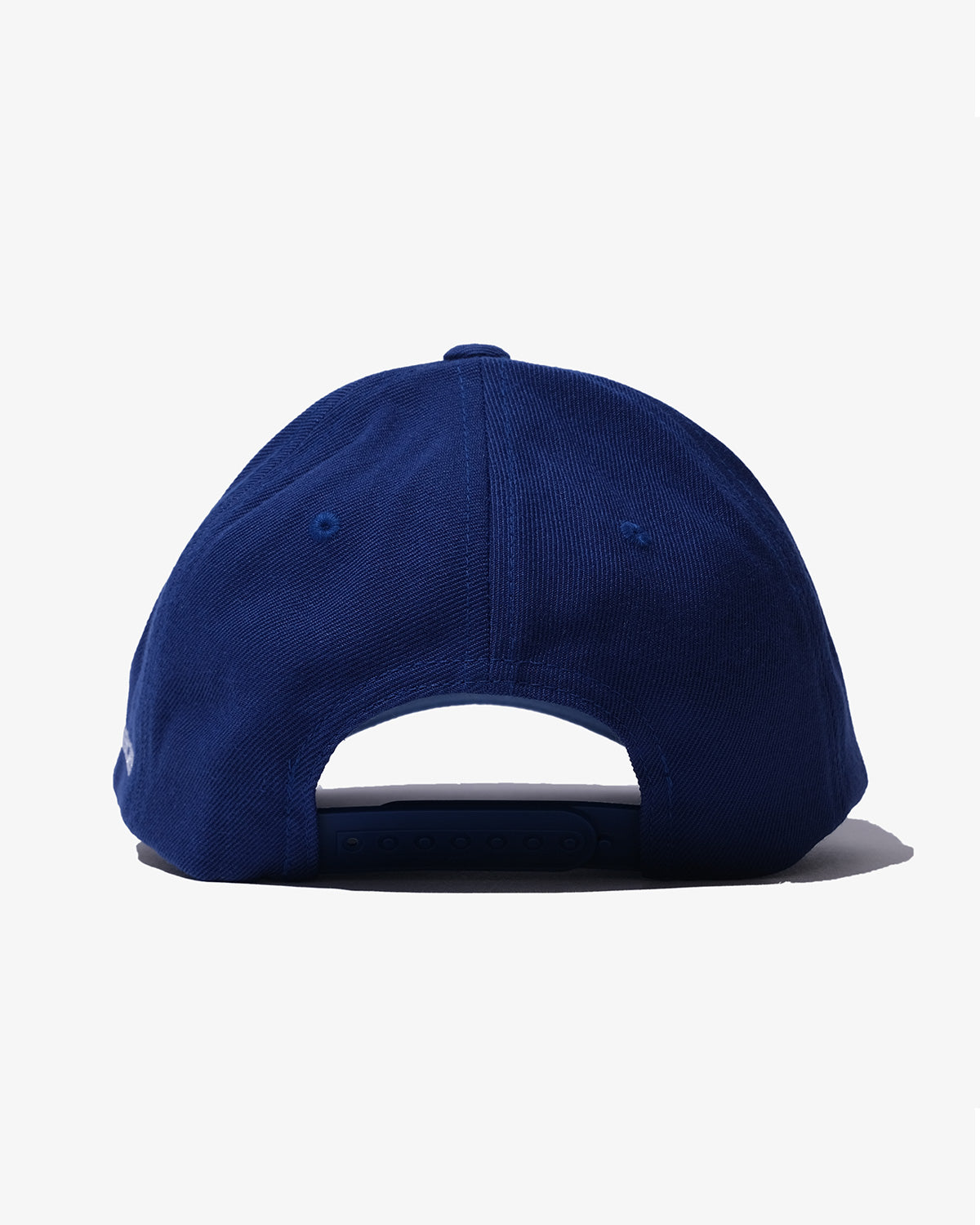 MKT CURVED VISOR SNAPBACK CAP