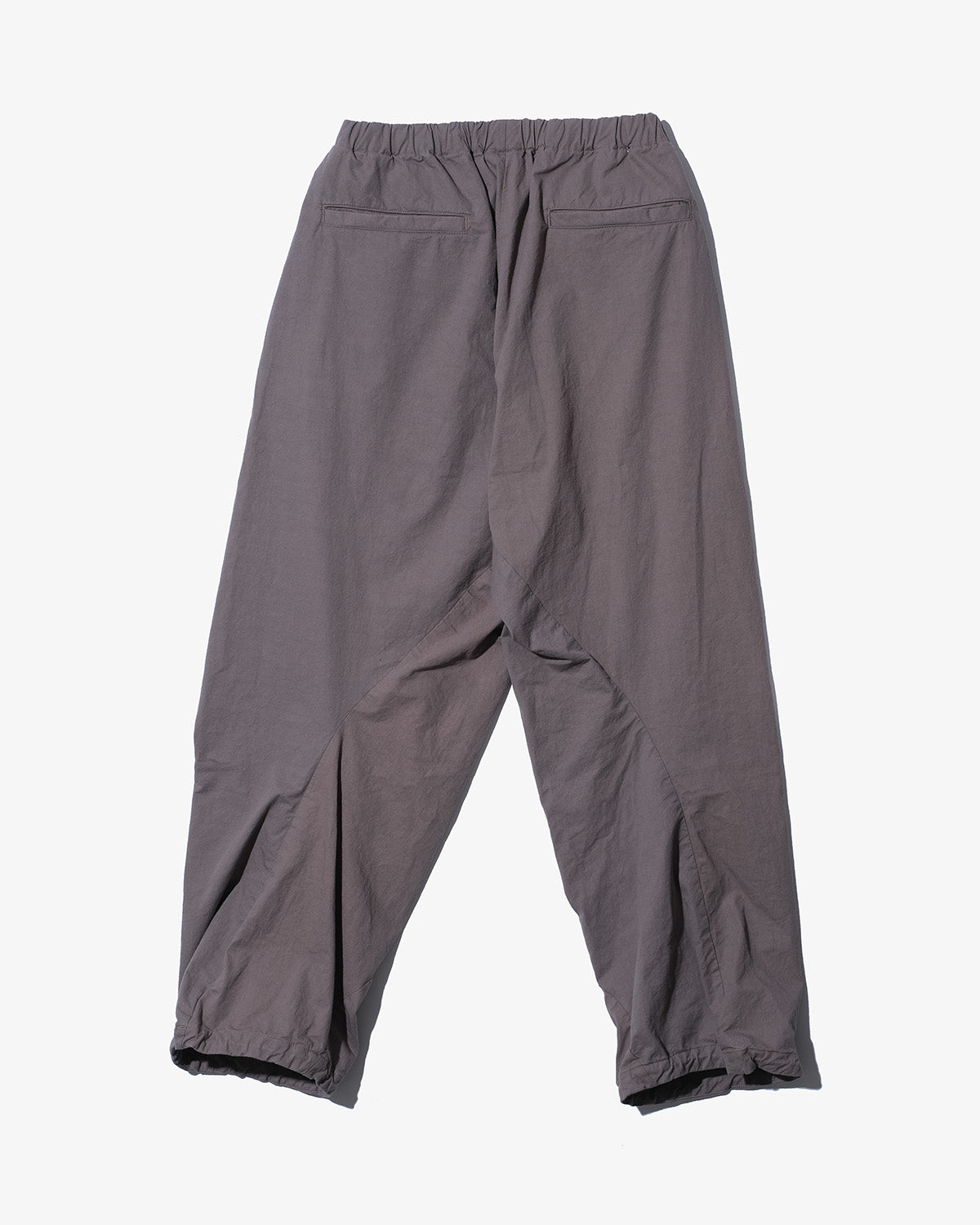 29. CURVE PANTS（発送時期：３月）