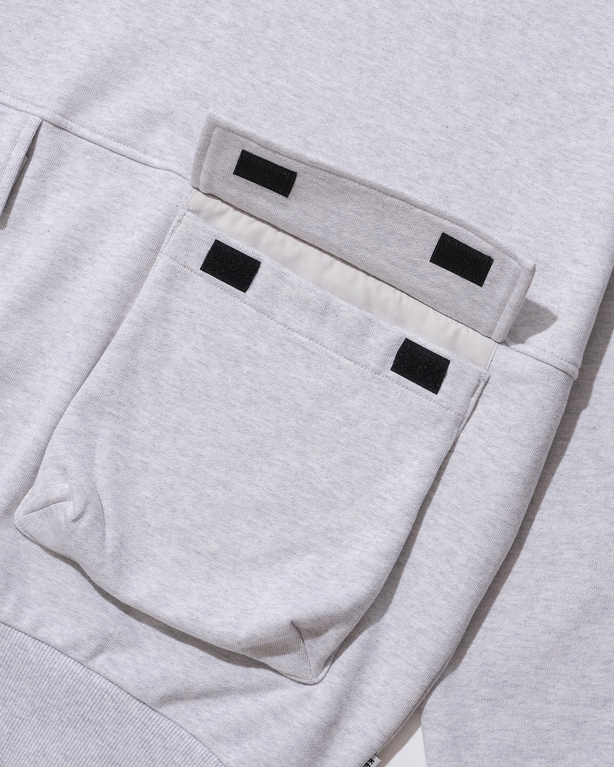 BALL POCKET SWEAT HOODIE