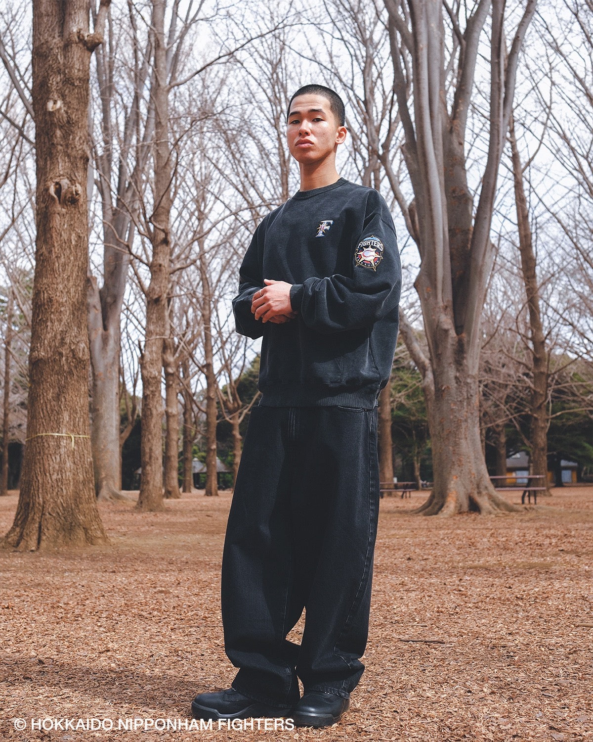 FIGHTERS × KEBOZ OLD F WASHED SWEAT CREWNECK