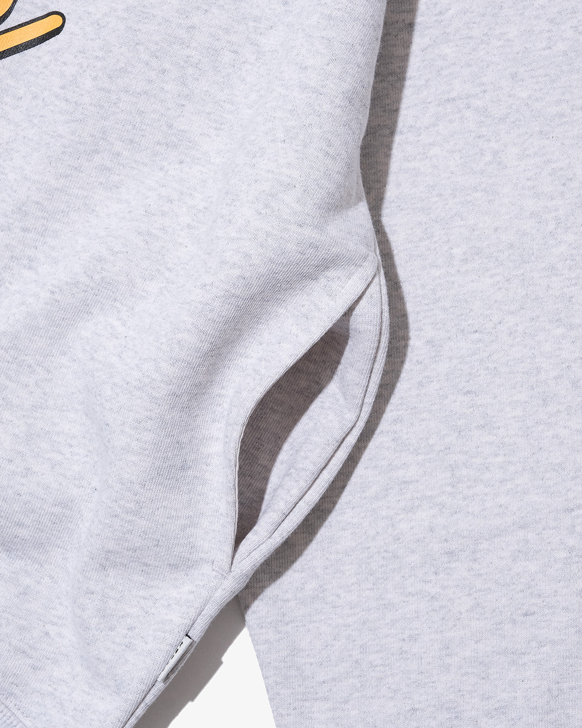 GINNEKO × KEBOZ SWEAT CREWNECK