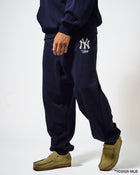 KEBOZ × MLB NEW YORK YANKEES LOGO SWEAT  PANTS