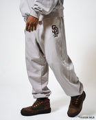 KEBOZ × MLB SAN DIEGO PADRES LOGO SWEAT PANTS