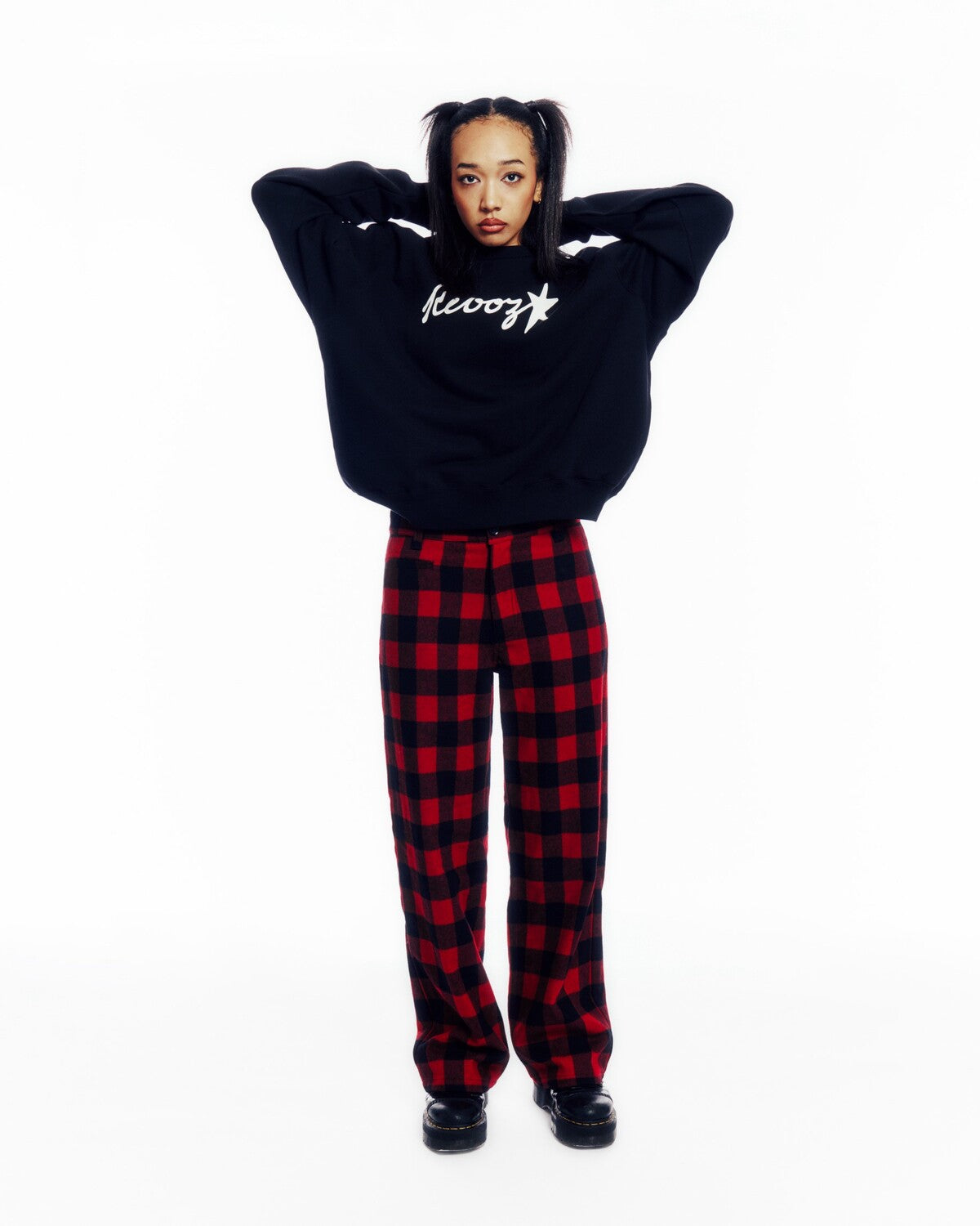 STARTRIP CREWNECK