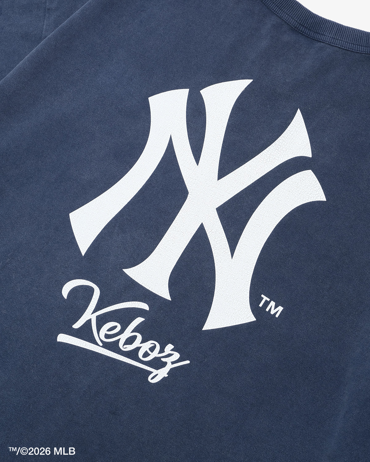 KEBOZ × MLB NEW YORK YANKEES LOGO WASHED S/S TEE