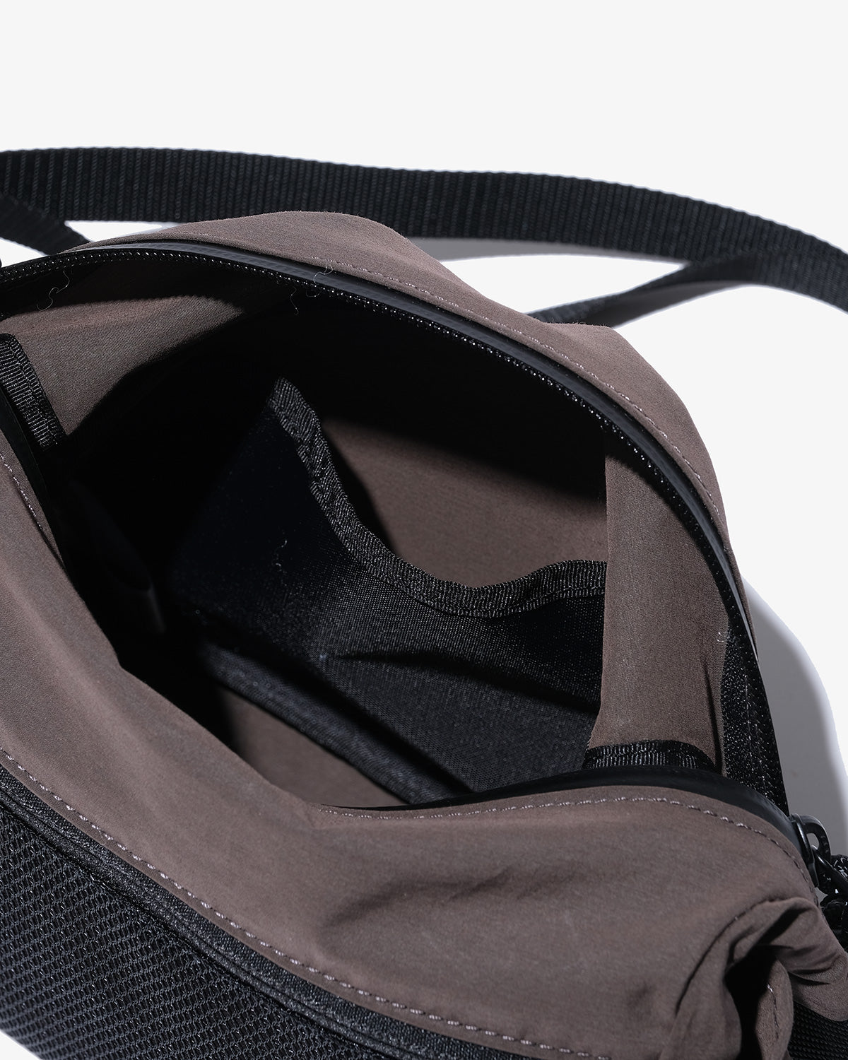 NYLON MINI ROUND SHOULDER