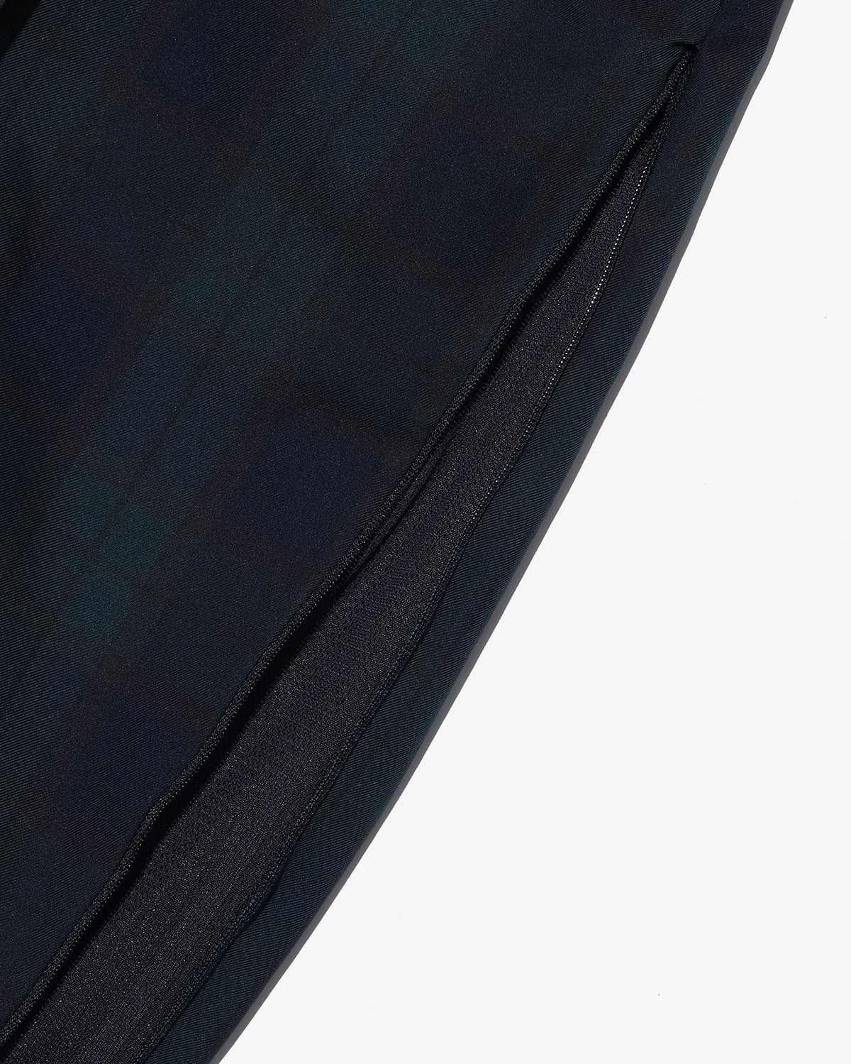 TECH TRACK PANTS