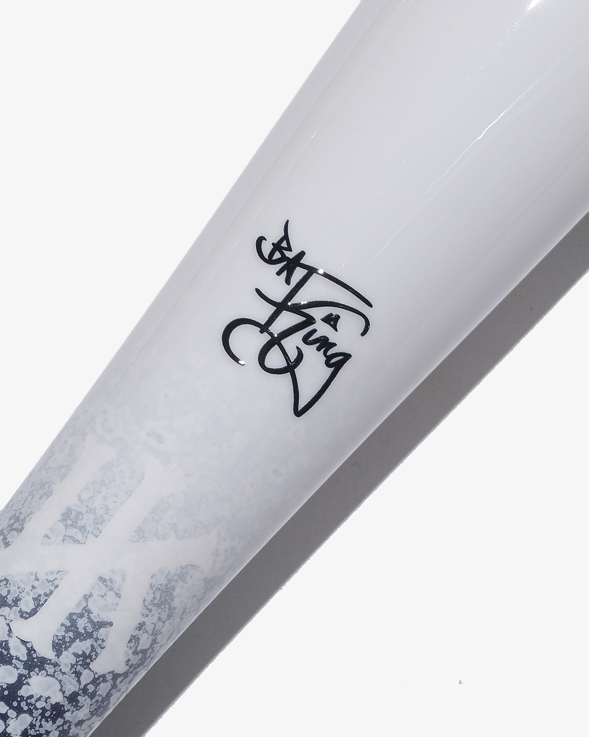 VICTUS × KEBOZ DESIGN BAT