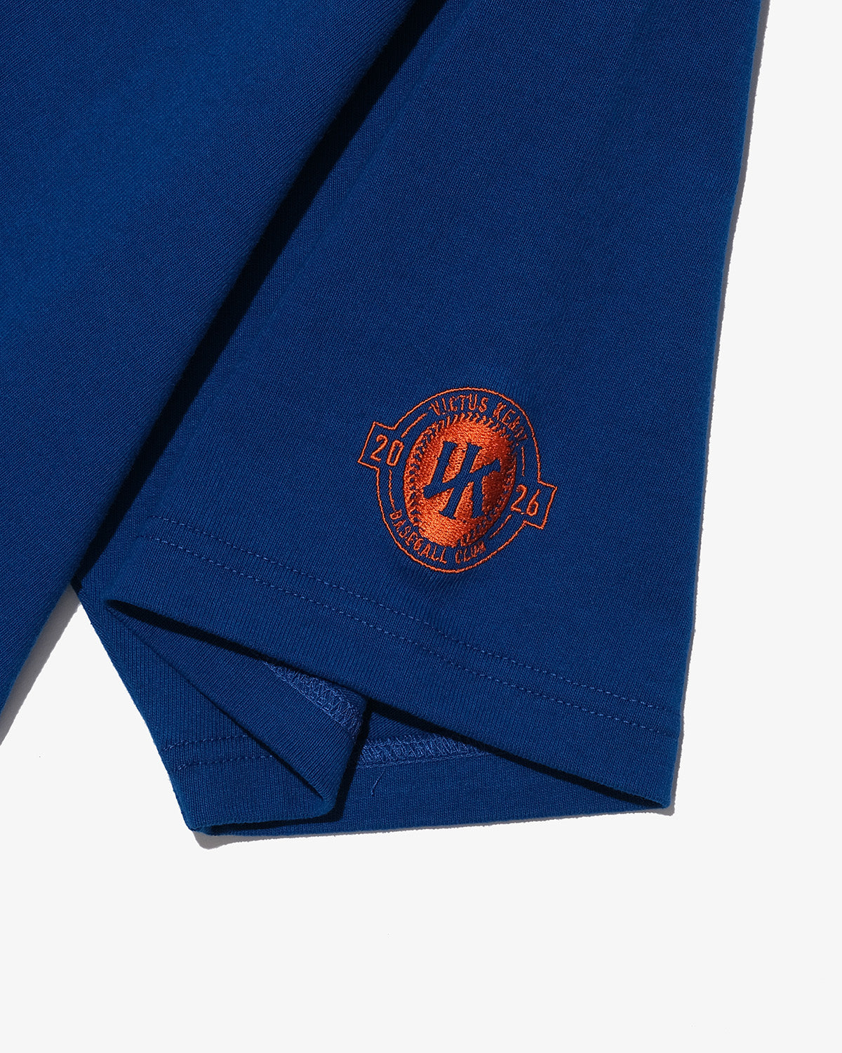 VICTUS × KEBOZ LOGO S/S TEE