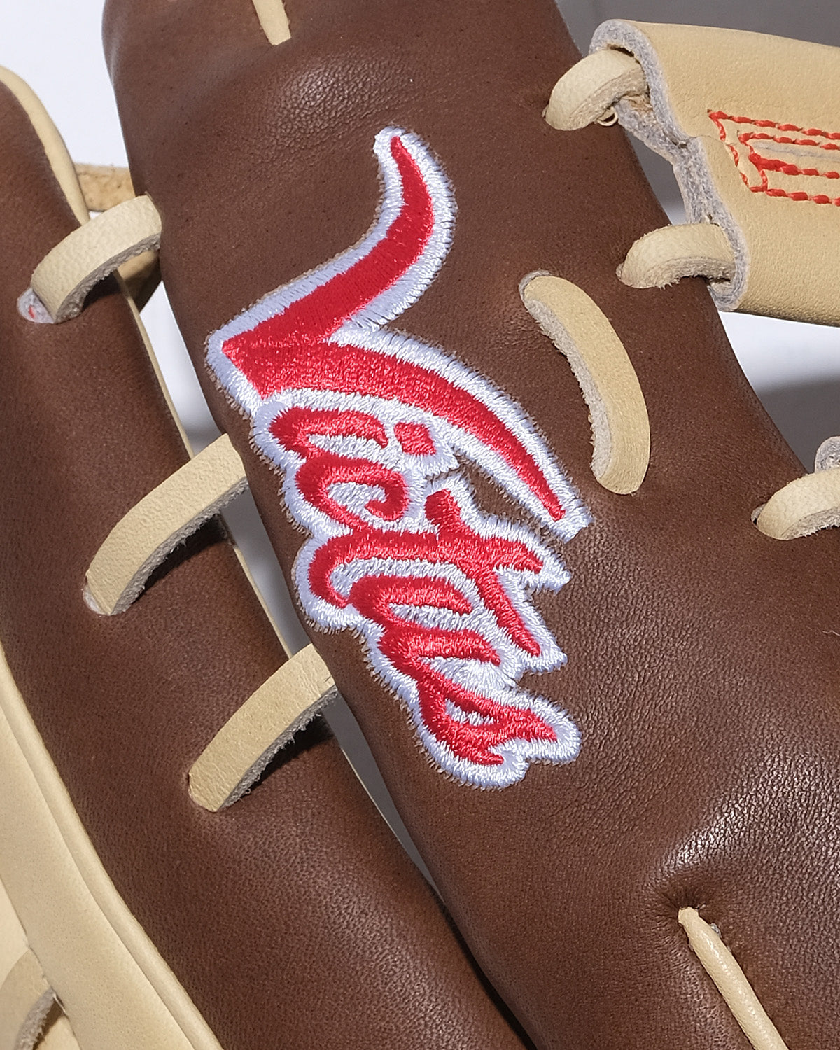 VICTUS × KEBOZ OUTFIELDER GLOVE