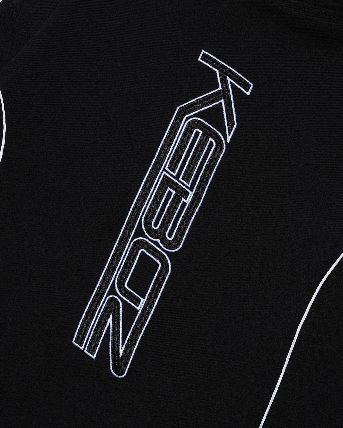 WK SWEAT HALF ZIP HOODIE